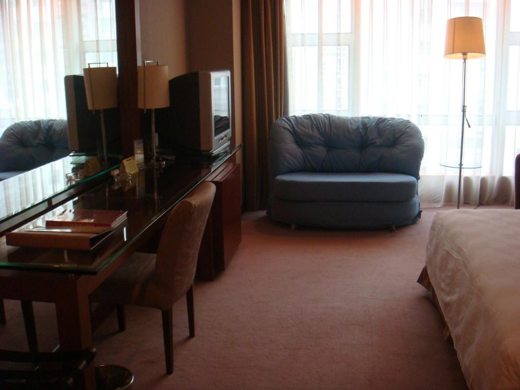New Times Hotel Shenzhen Railway Station Номер фото