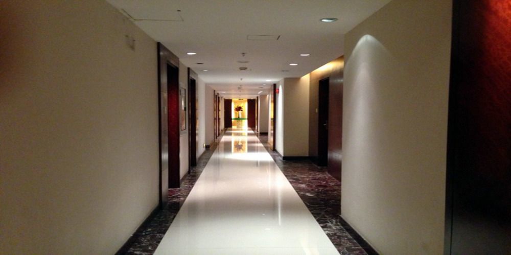 New Times Hotel Shenzhen Railway Station Екстер'єр фото