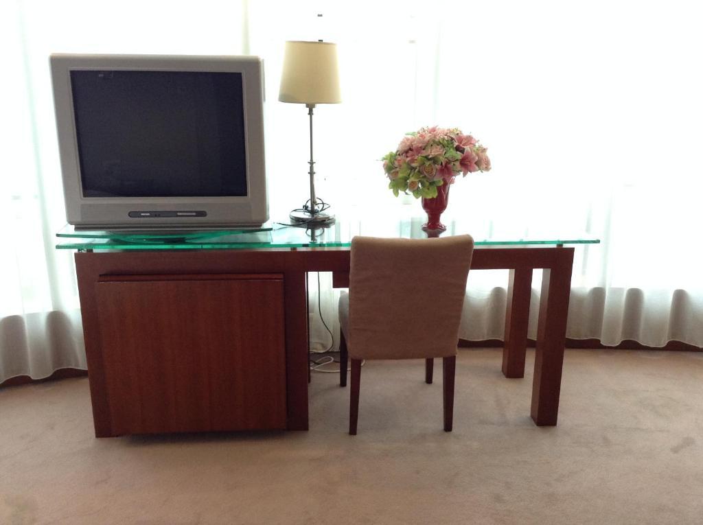 New Times Hotel Shenzhen Railway Station Екстер'єр фото