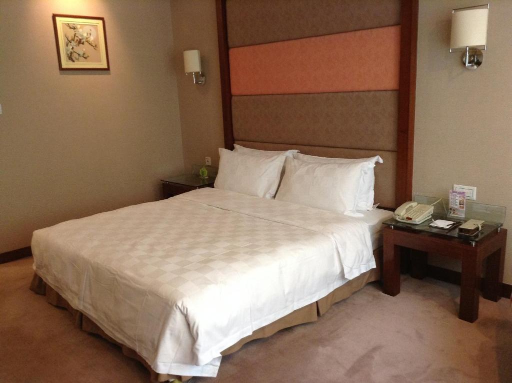 New Times Hotel Shenzhen Railway Station Екстер'єр фото