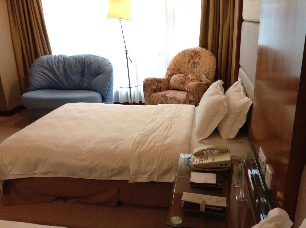 New Times Hotel Shenzhen Railway Station Екстер'єр фото